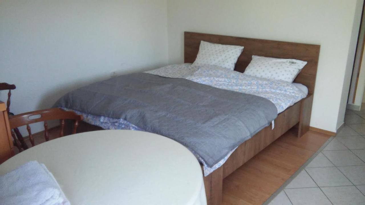 Studio-Apartma Med Oljkami Appartement Portorož Buitenkant foto